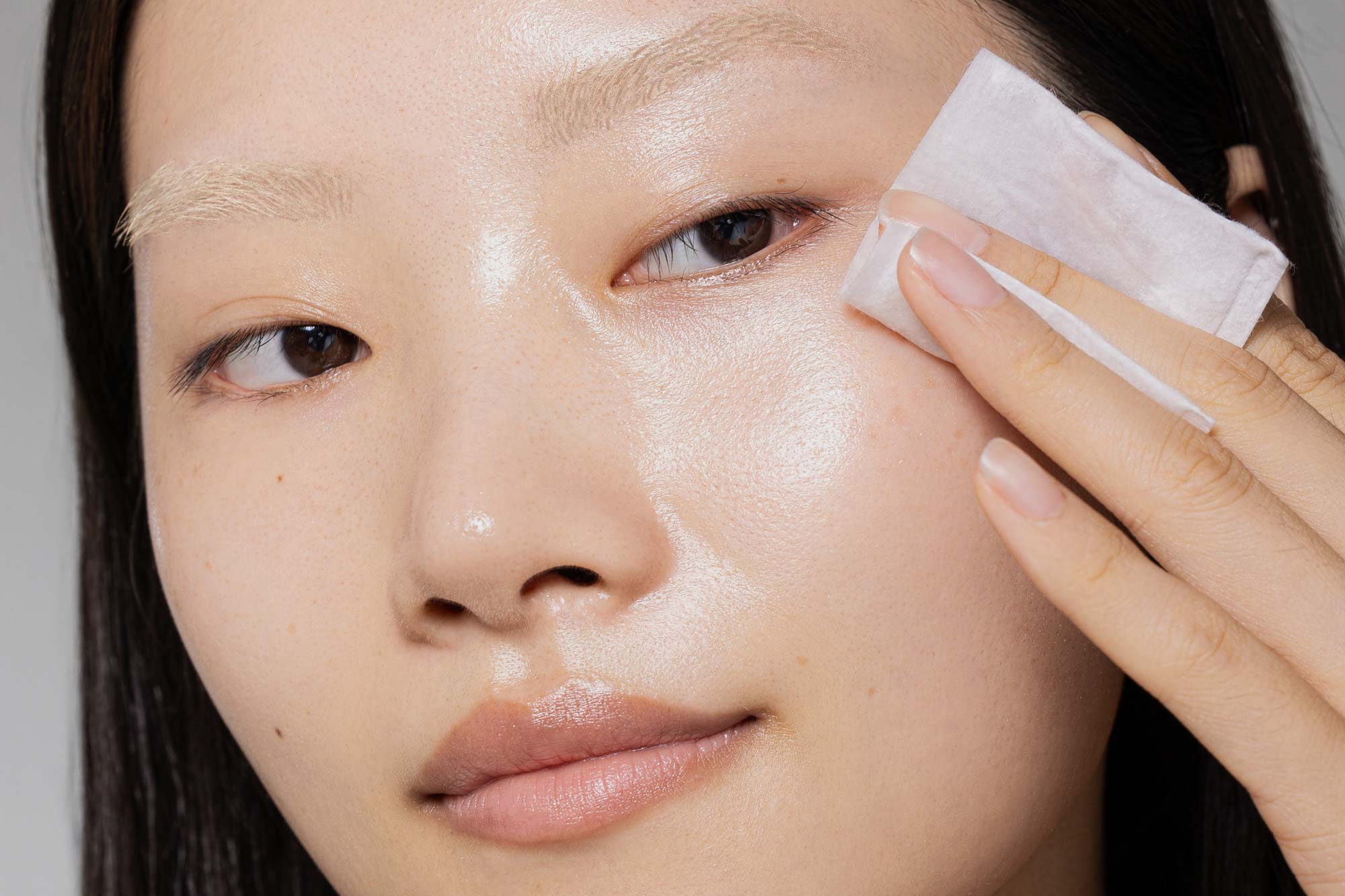 Understanding the difference between toner, tonic, and lotion: uses, benefits, and how to choose the right one for your skincare routine